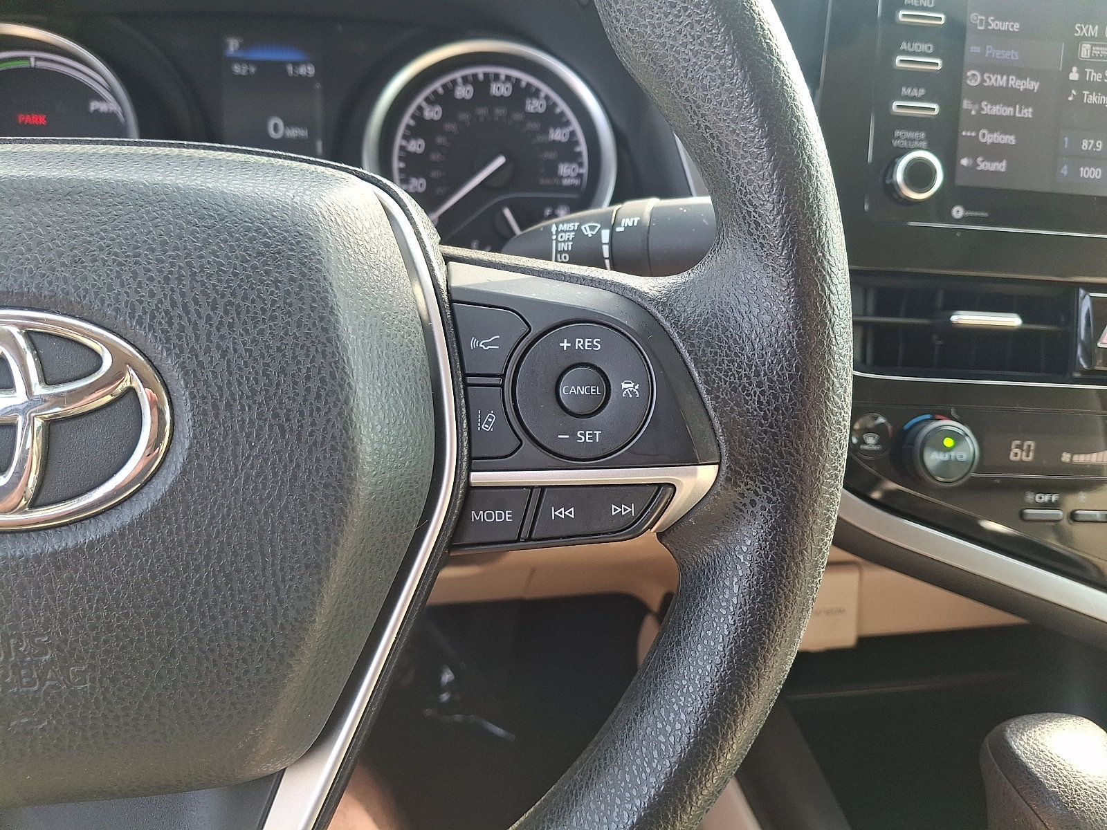 Used 2021 Toyota Camry LE FWD image 21