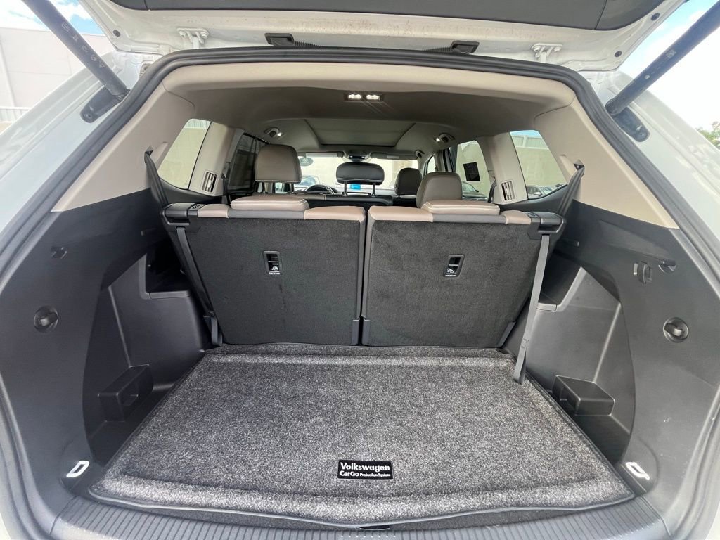 Certified 2025 Volkswagen Atlas SEL AWD/4WD image 6