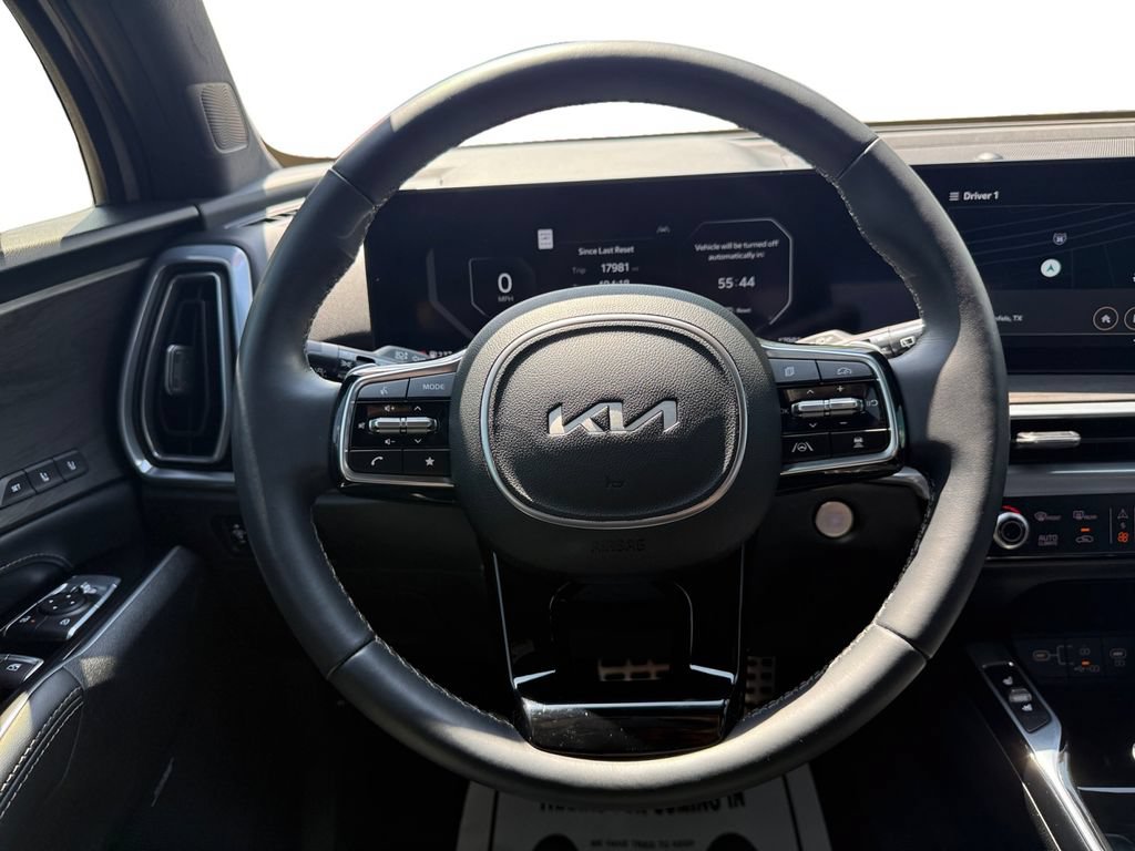 Used 2025 Kia Sorento SX Prestige AWD/4WD image 13