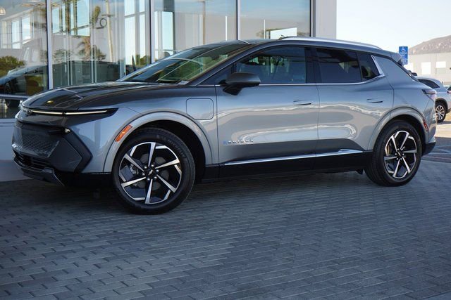 New 2025 Chevrolet Equinox EV LT image 4