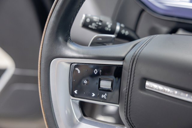 Used 2023 Land Rover Range Rover Long Wheelbase Autobiography image 30