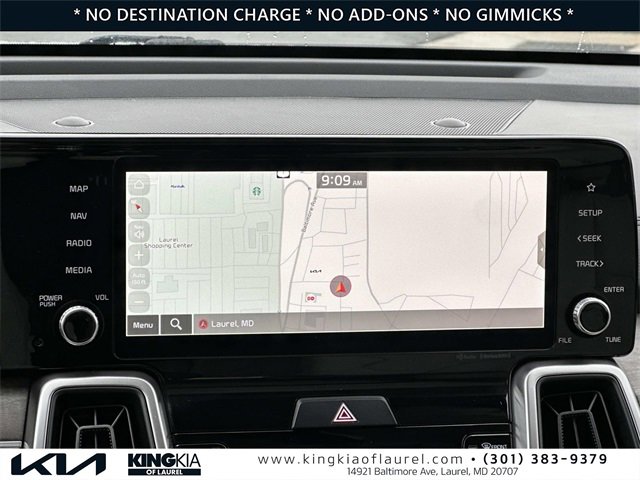 Used 2023 Kia Sorento EX w/ Panoramic Sunroof Package image 3