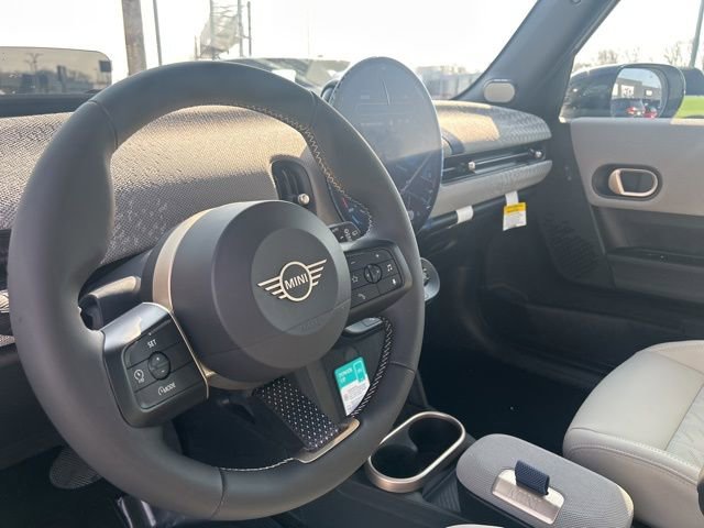 New 2026 MINI Cooper 4-Door Hardtop image 17