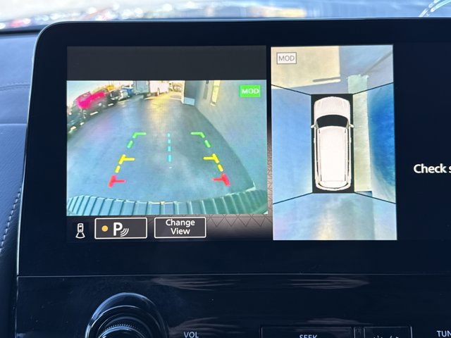 Certified 2024 Nissan Armada Platinum w/ Captain's Chairs Package image 10