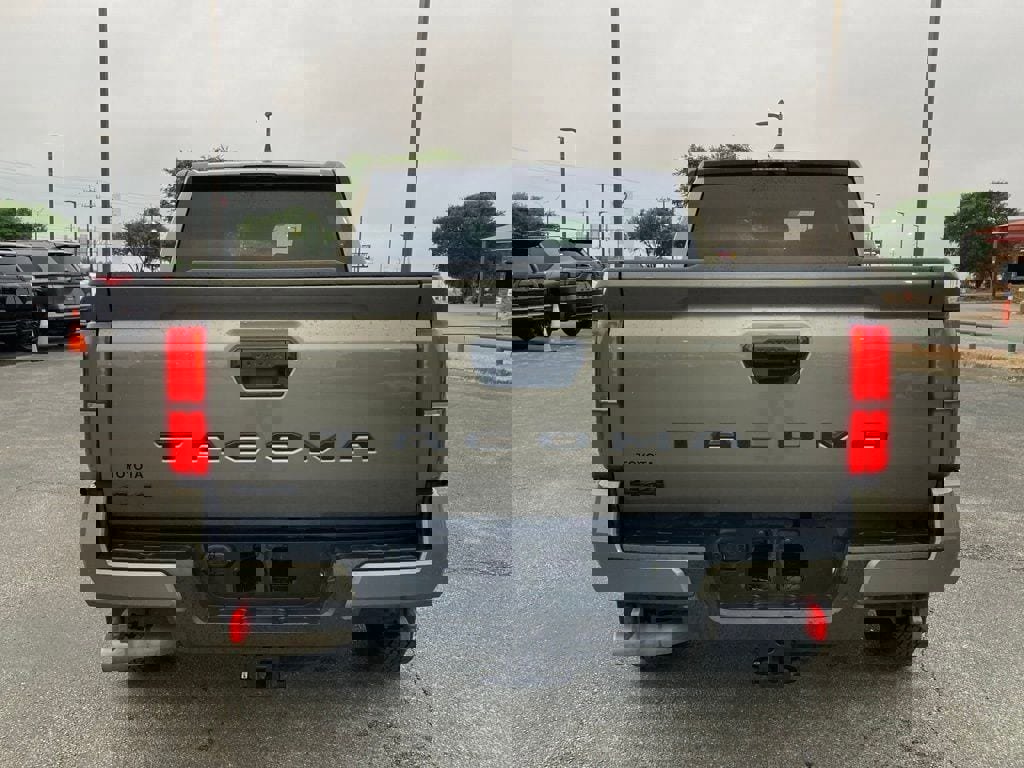 Certified 2024 Toyota Tacoma TRD Off-Road image 6