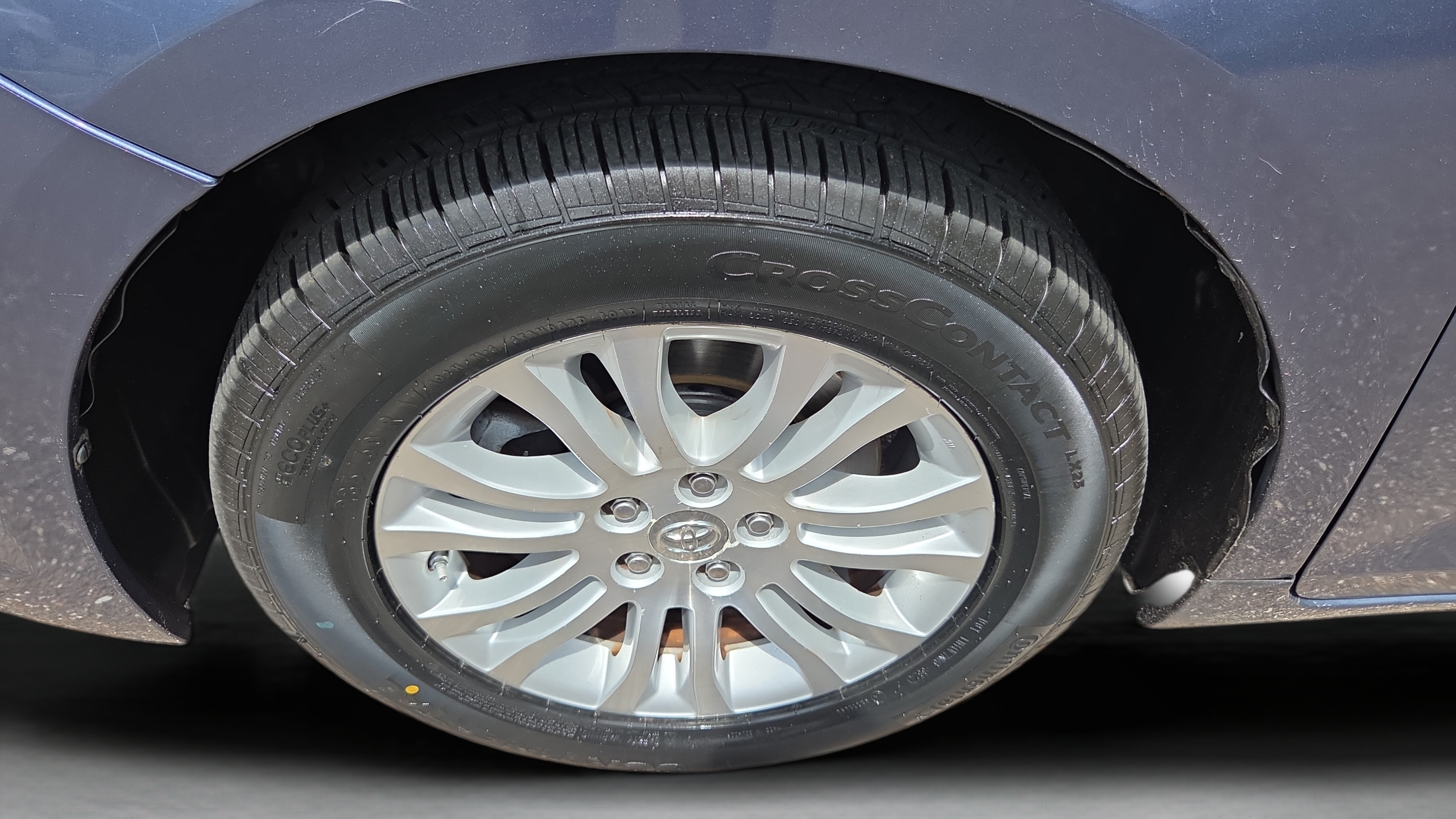 Used 2014 Toyota Sienna XLE FWD image 32