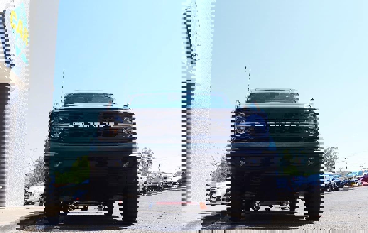 Used 2022 Ford Bronco Outer Banks image 18