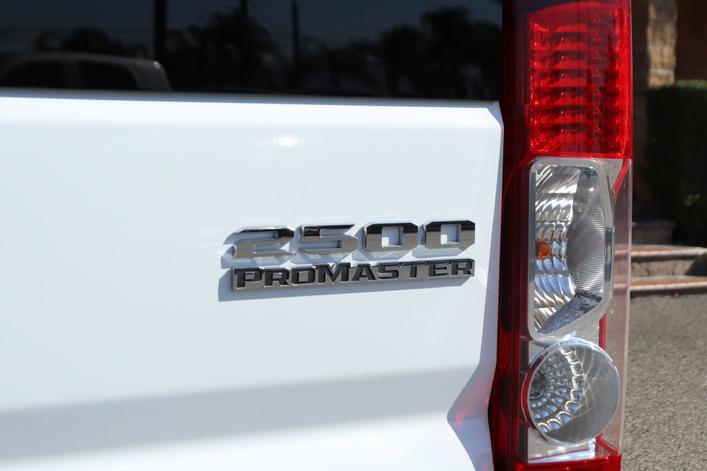 Used 2025 RAM ProMaster 2500 w/ U-Haul Equipment Group FWD image 40