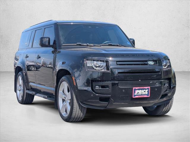 Used 2023 Land Rover Defender 130 X-Dynamic SE video 3