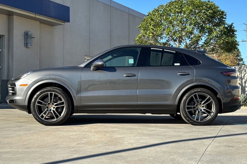 Used 2021 Porsche Cayenne Coupe image 9