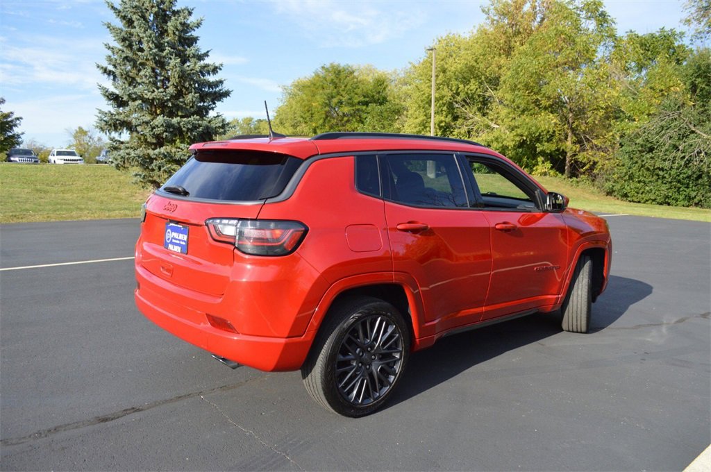 Used 2022 Jeep Compass Limited w/ (RED) Package image 5