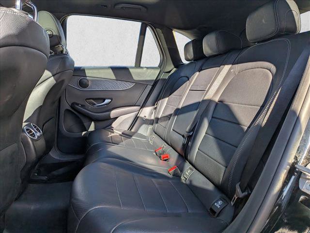 Used 2017 Mercedes-Benz GLC 300 4MATIC image 18