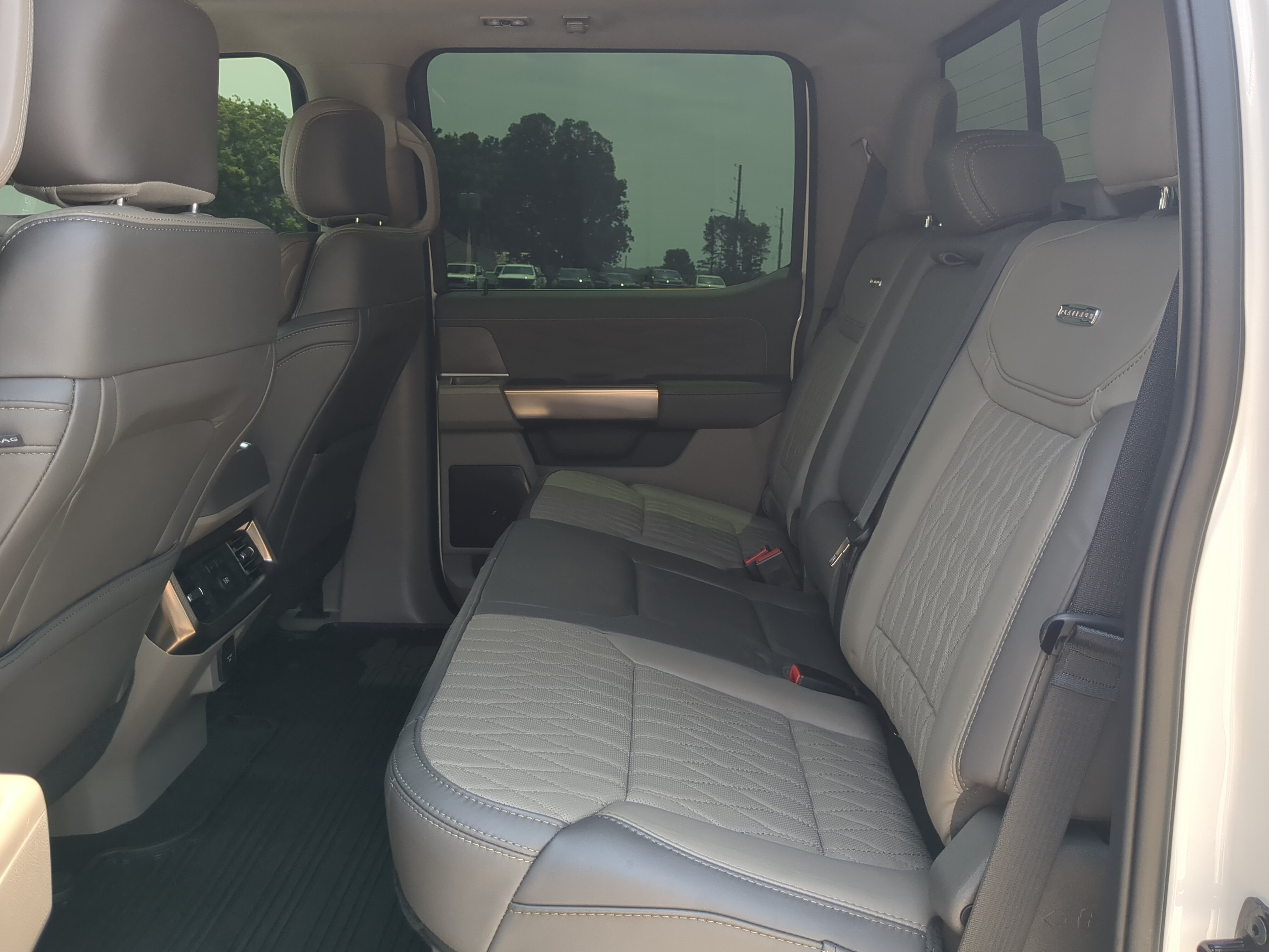 Used 2026 Ford F450 Platinum w/ Platinum Plus Package AWD/4WD image 12