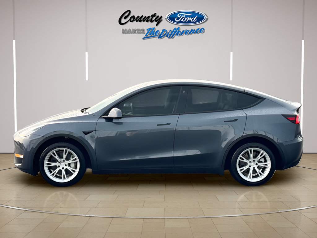 Used 2023 Tesla Model Y Long Range AWD/4WD image 3