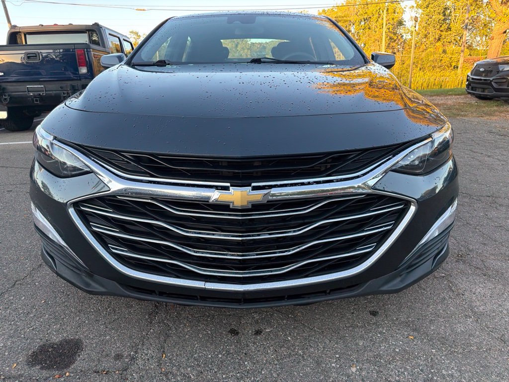 Used 2020 Chevrolet Malibu LS w/ Driver Confidence Package II FWD image 2