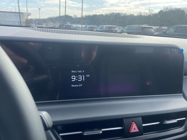 New 2026 Kia Seltos EX FWD image 17
