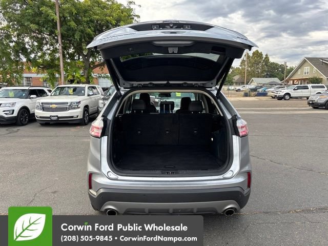Used 2022 Ford Edge Titanium AWD/4WD image 29