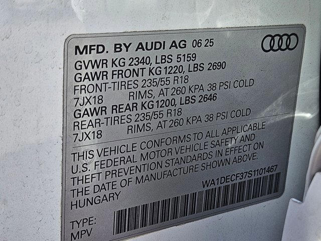 Used 2025 Audi Q3 2.0T Premium image 29