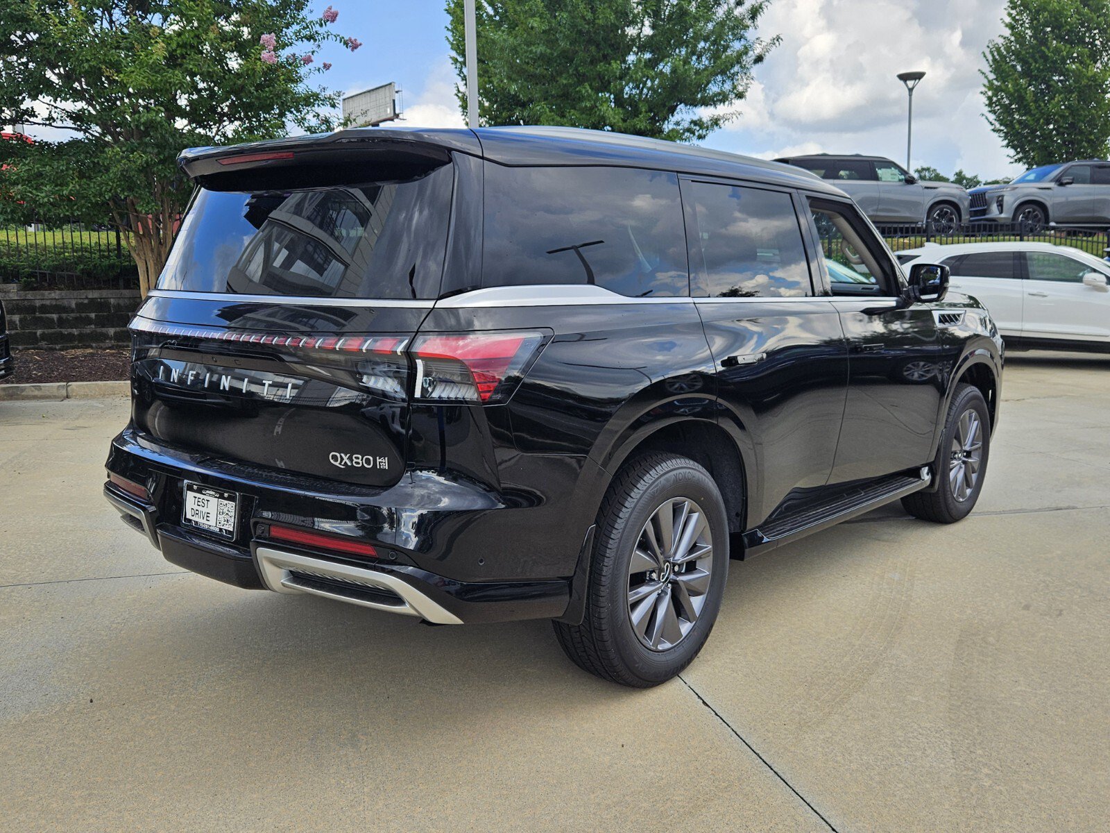 New 2026 INFINITI QX80 Pure w/ Cargo Package AWD/4WD image 6