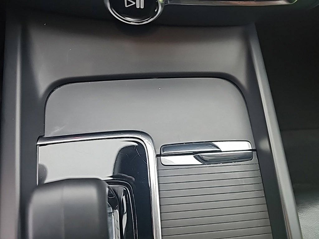 Used 2024 Volvo S60 B5 Core image 20