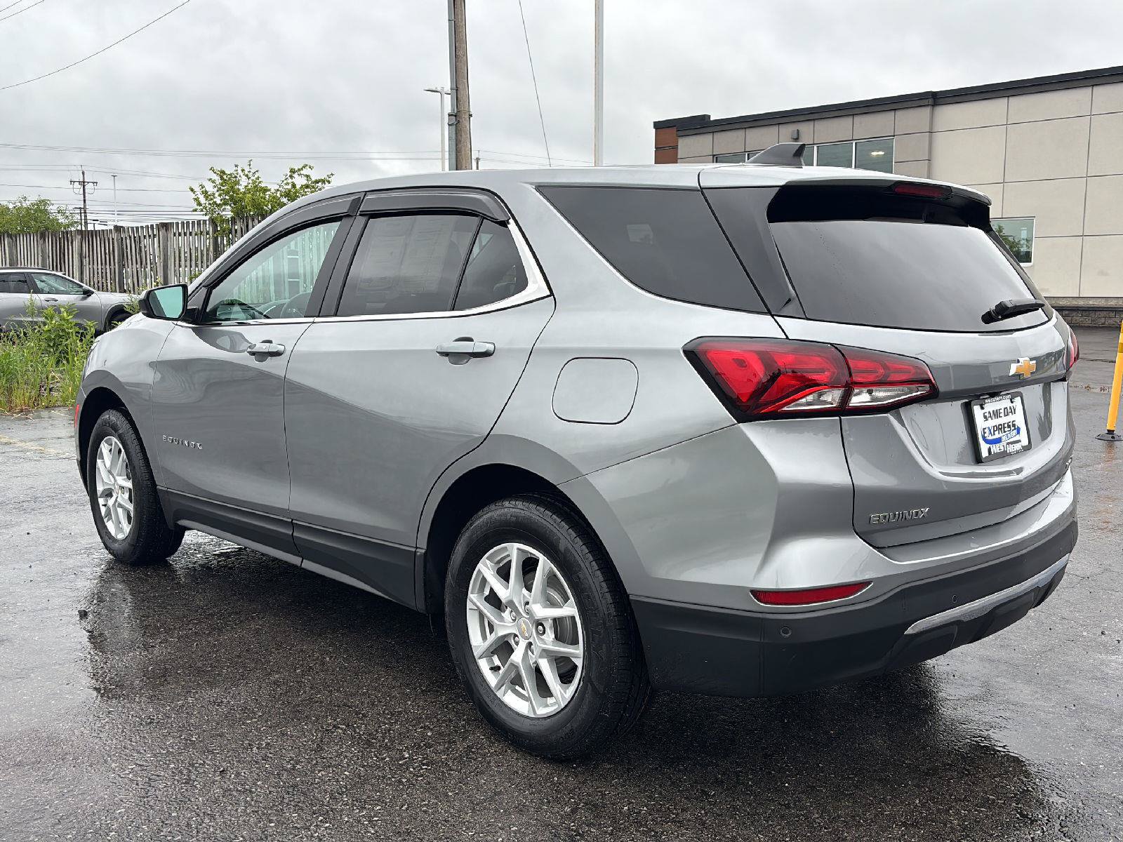 Used 2024 Chevrolet Equinox LT AWD/4WD image 5