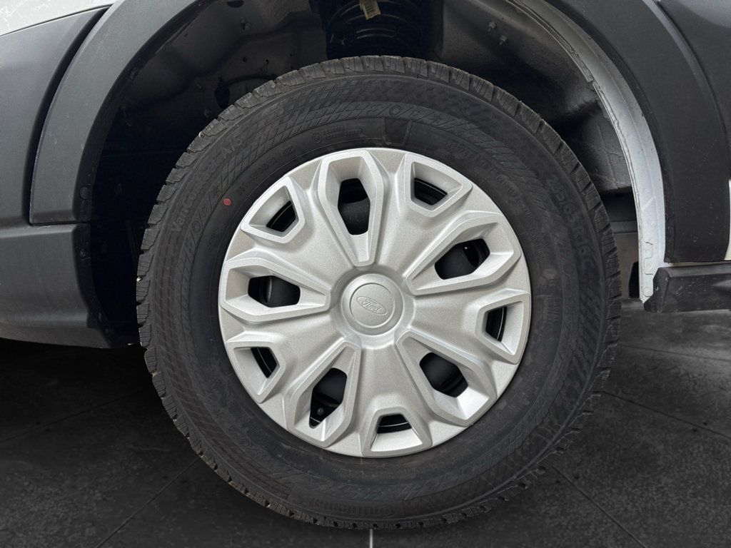 Used 2024 Ford E-Transit Low Roof RWD image 28