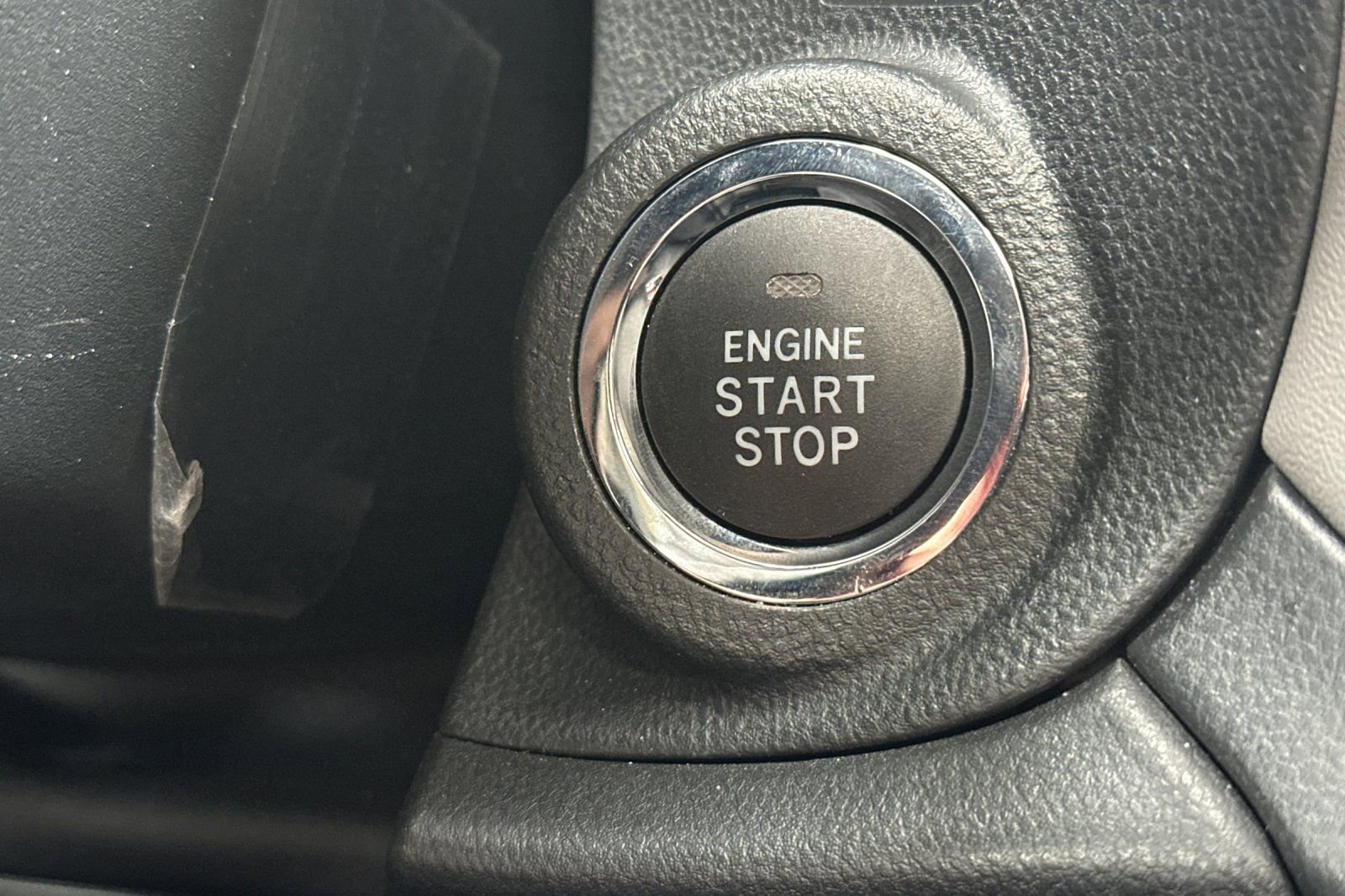 Used 2025 Subaru Outback Premium image 28