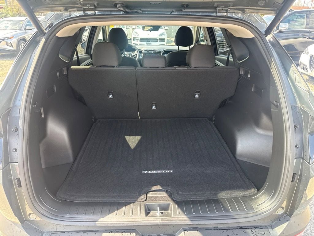 Used 2023 Hyundai Tucson SEL AWD/4WD image 16