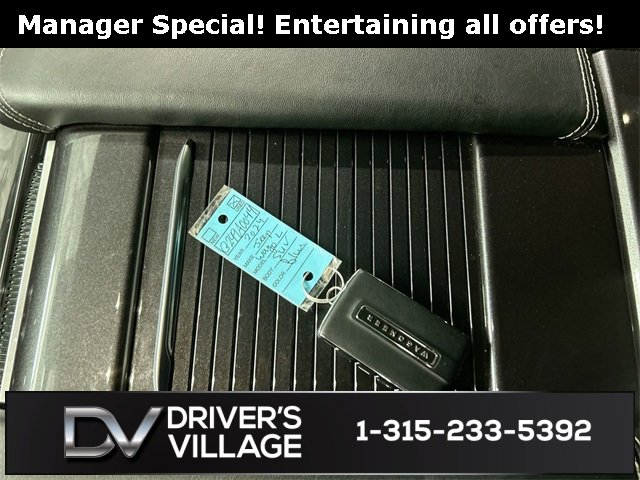 Used 2024 Jeep Wagoneer L 4WD w/ Premium Group I image 12