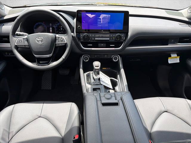 Used 2026 Toyota Grand Highlander FWD image 23