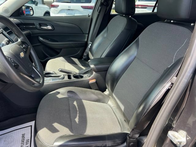 Used 2016 Chevrolet Malibu LT FWD image 19