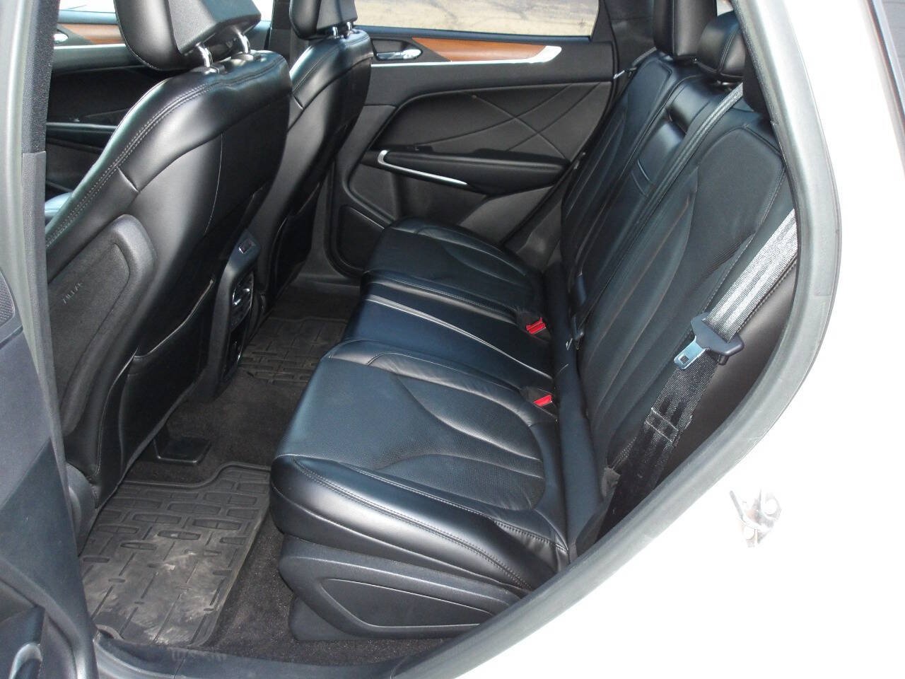 Used 2019 Lincoln MKC Reserve w/ MKC Climate Package FWD image 30