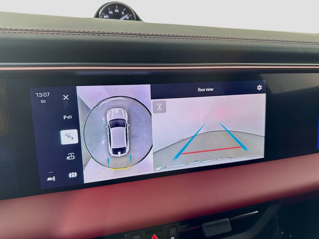 Used 2025 Porsche Macan 4S Electric image 17