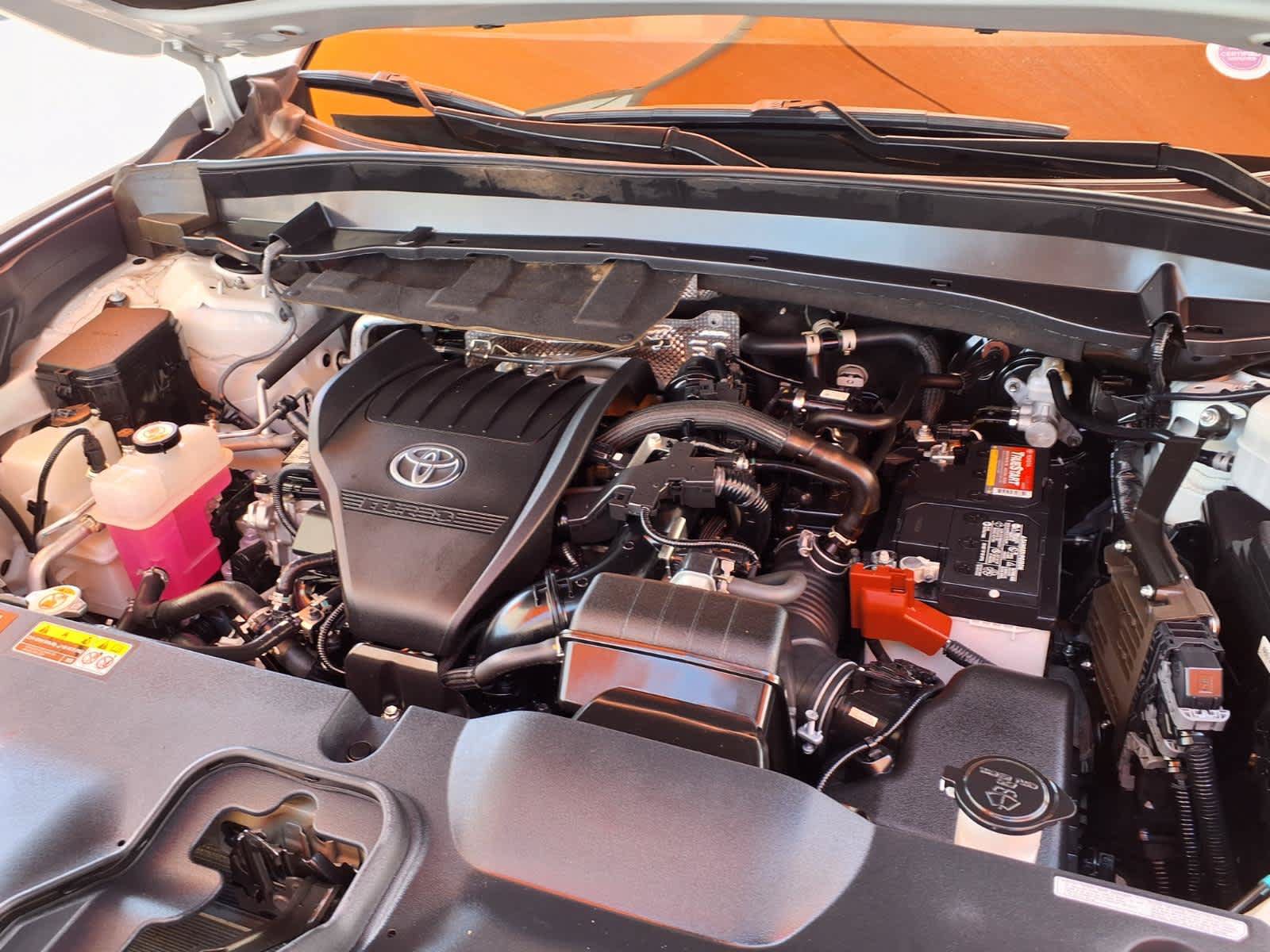 Used 2024 Toyota Grand Highlander AWD image 10