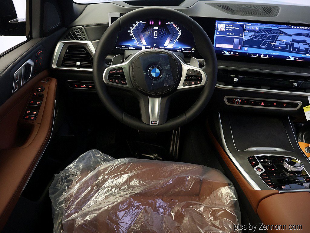 Used 2027 BMW X7 xDrive40i w/ Executive Package AWD/4WD image 16