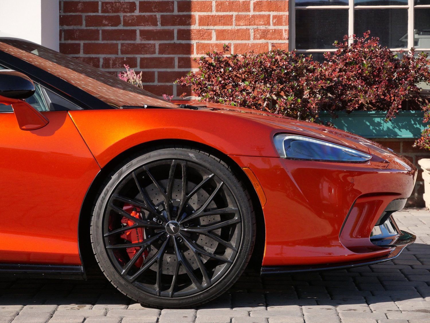 Used 2023 McLaren GT image 7