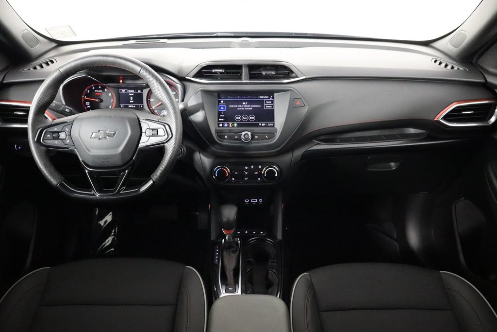 Used 2023 Chevrolet TrailBlazer RS FWD image 13