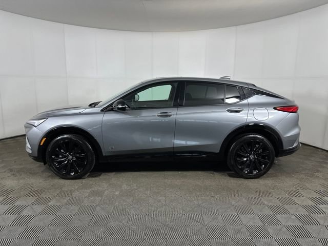 Used 2025 Buick Envista Sport Touring w/ Experience Buick Package image 6