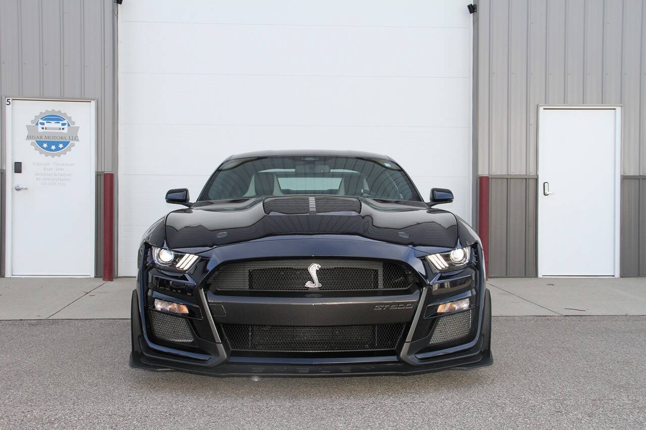 Used 2021 Ford Mustang Shelby GT500 w/ Carbon Fiber Track Pack RWD image 2