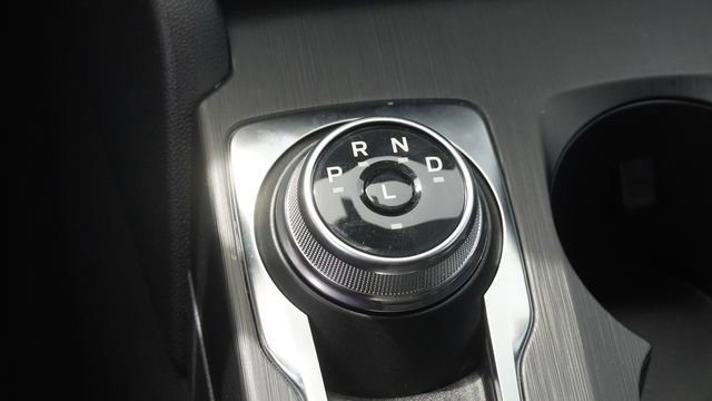 Used 2025 Ford Escape SE image 25