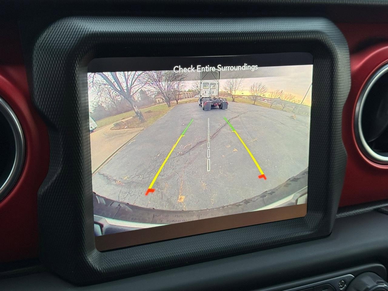 Used 2019 Jeep Wrangler Unlimited Rubicon w/ Uconnect 4C Nav & Sound Group image 22