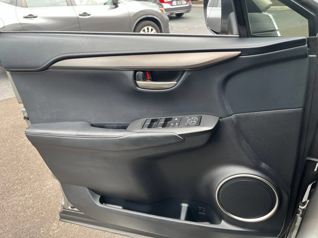 Used 2016 Lexus NX 200t FWD image 9