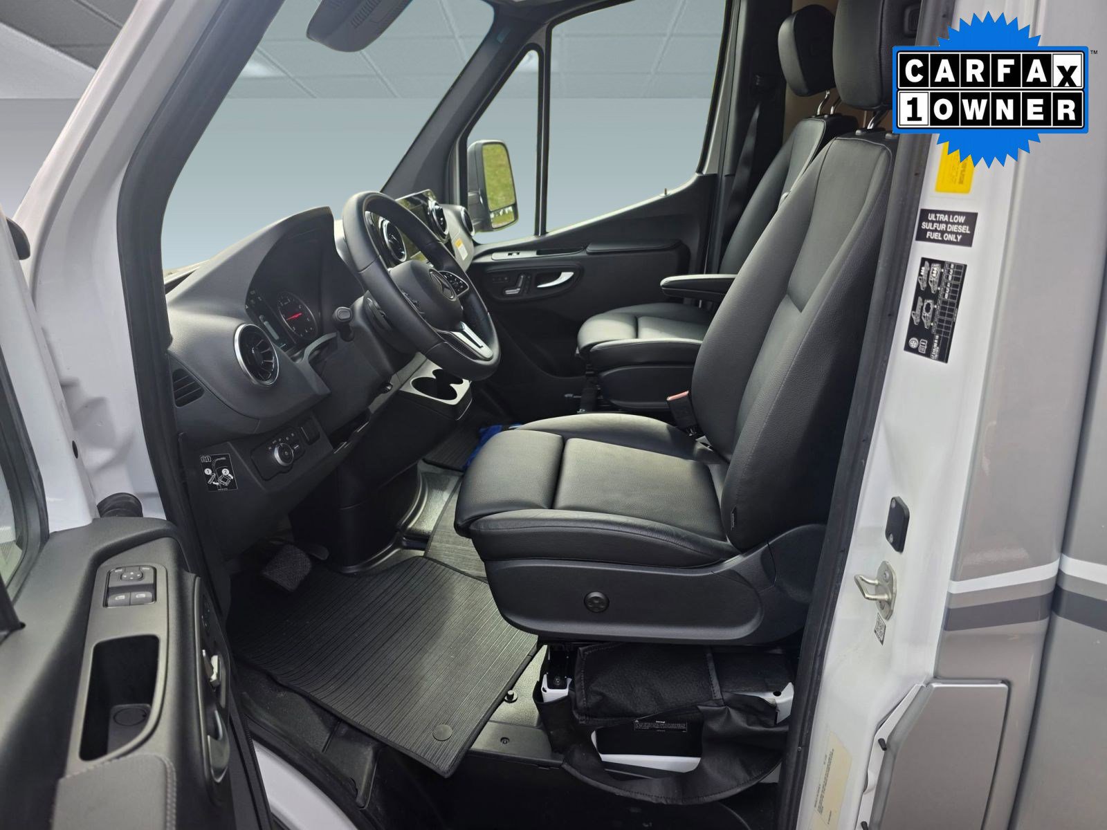 Used 2022 Mercedes-Benz Sprinter 3500 image 5