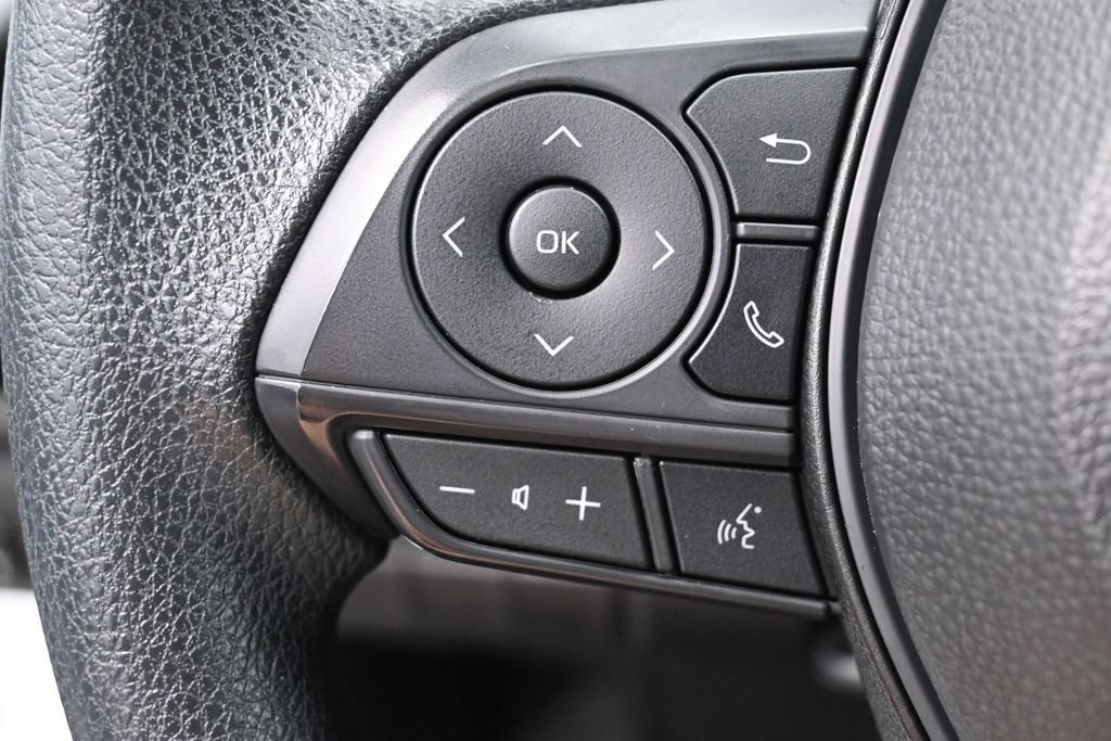 Used 2026 Toyota Corolla LE FWD image 15