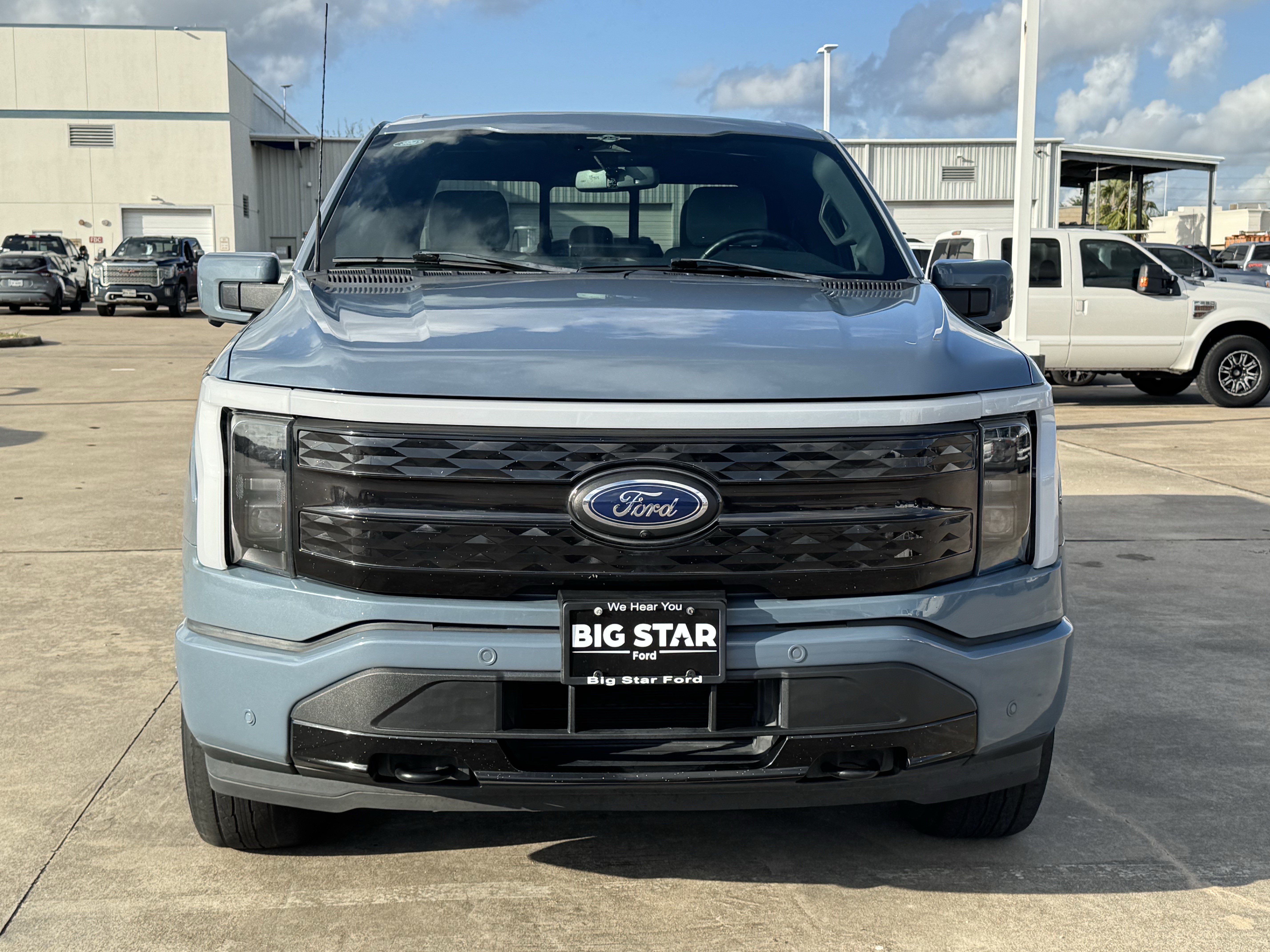 Used 2023 Ford F150 Lightning Platinum AWD/4WD image 11