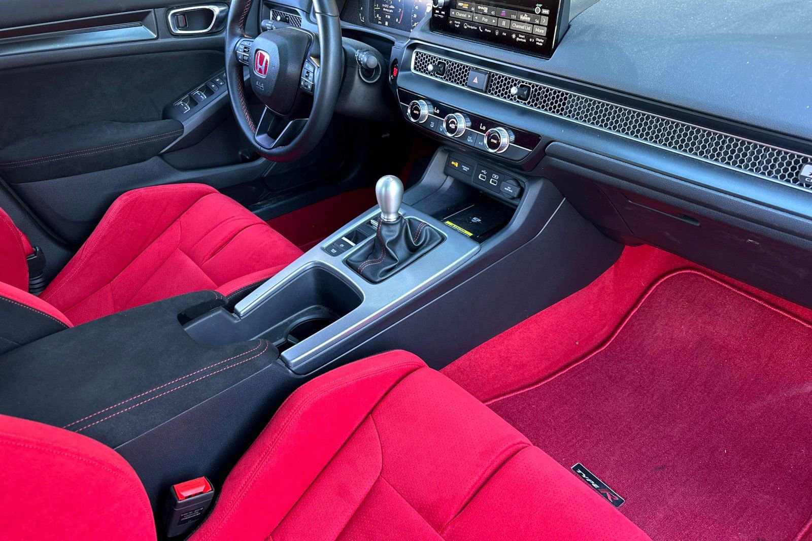 Used 2024 Honda Civic Type R image 12