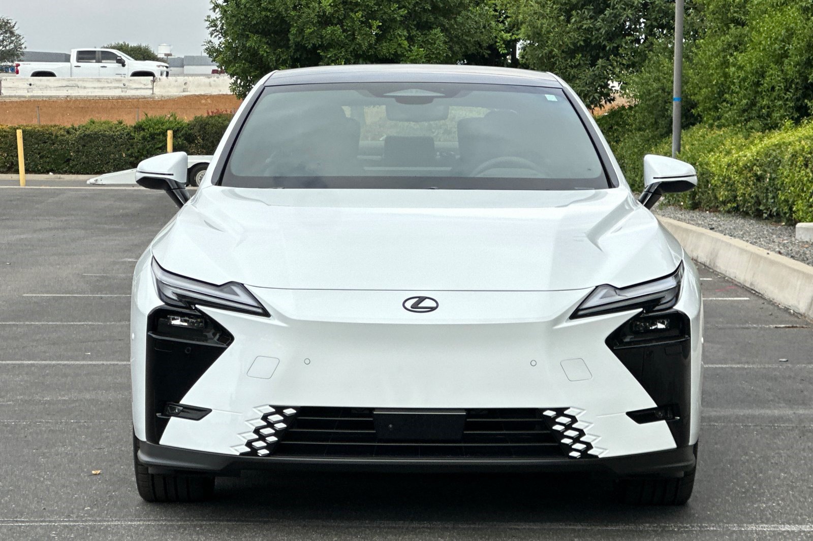 New 2026 Lexus ES 350e w/ Executive Package FWD image 6