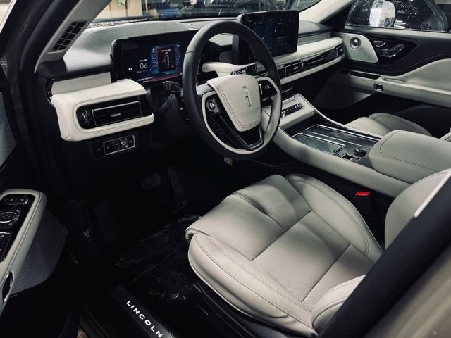 New 2026 Lincoln Aviator Reserve image 17