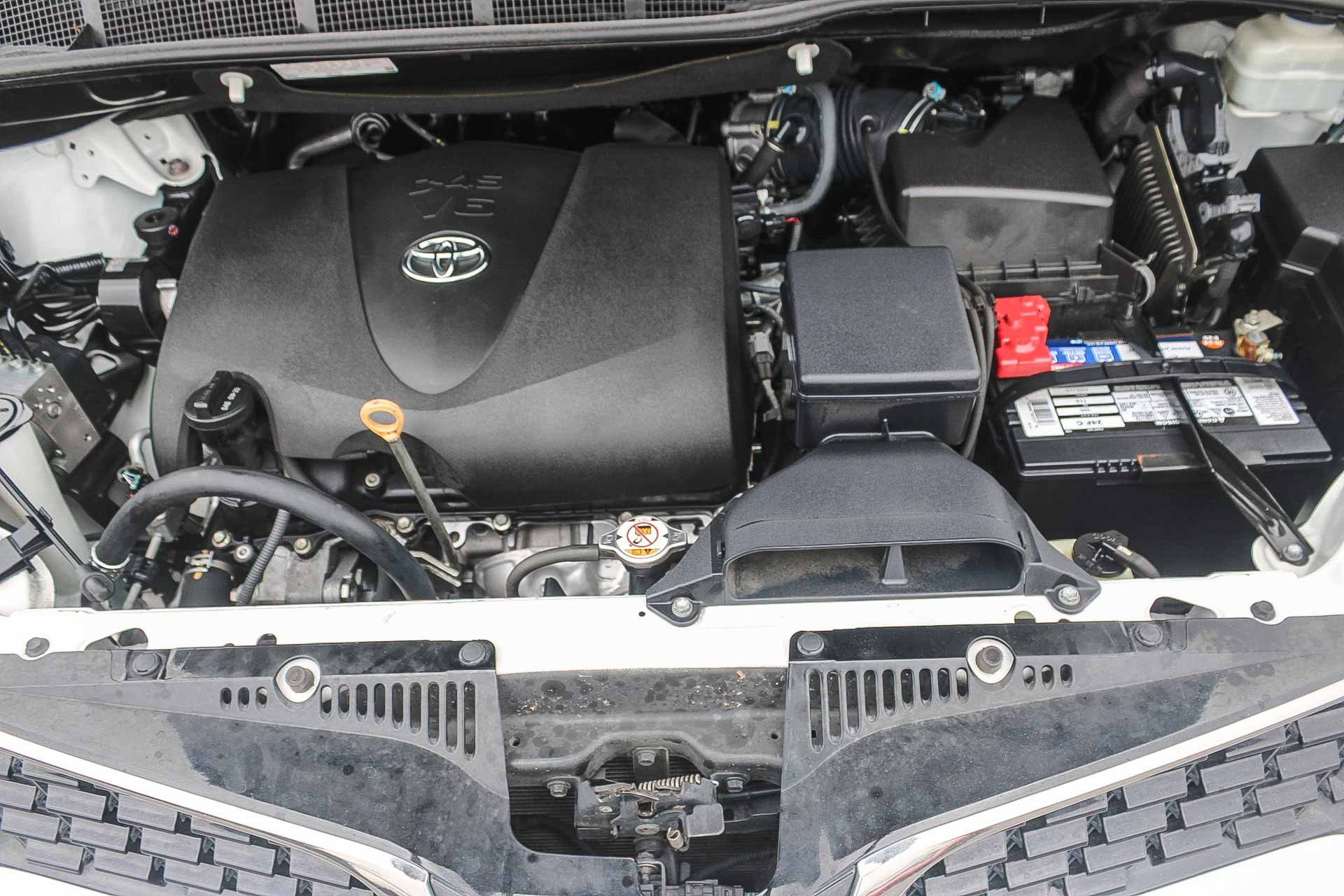 Used 2020 Toyota Sienna SE w/ SE Preferred Package FWD image 27