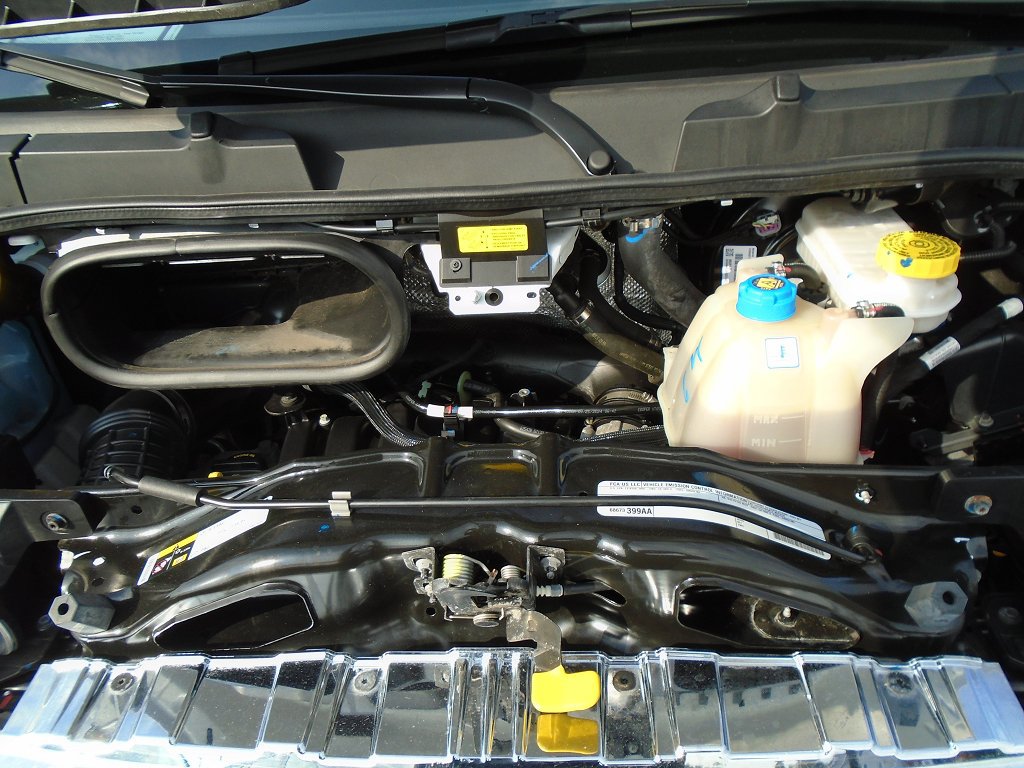 Used 2025 RAM ProMaster 2500 w/ U-Haul Equipment Group FWD image 18
